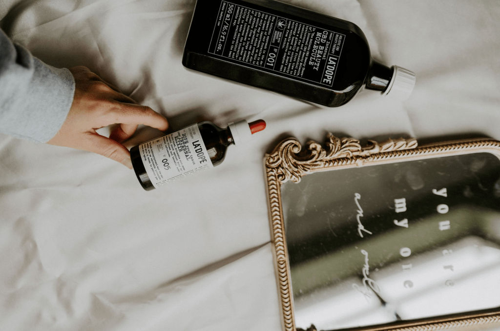 How Hydroxytyrosol and Camu Camu Can Support Your Monthly&nbsp;Cycle